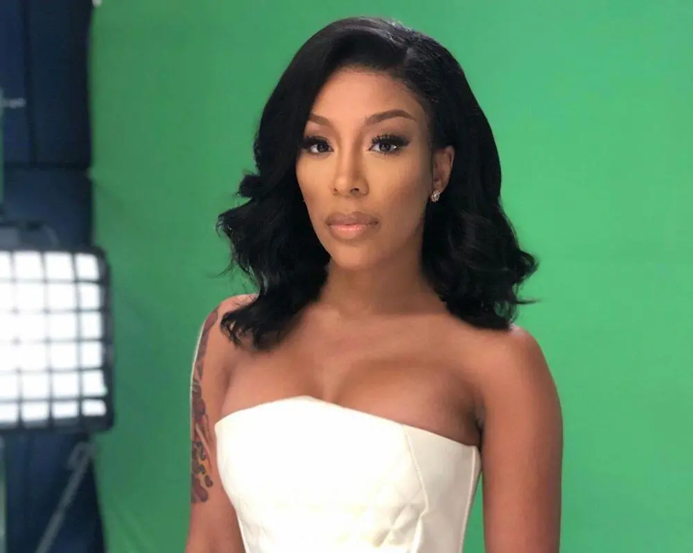 How tall is K. Michelle?